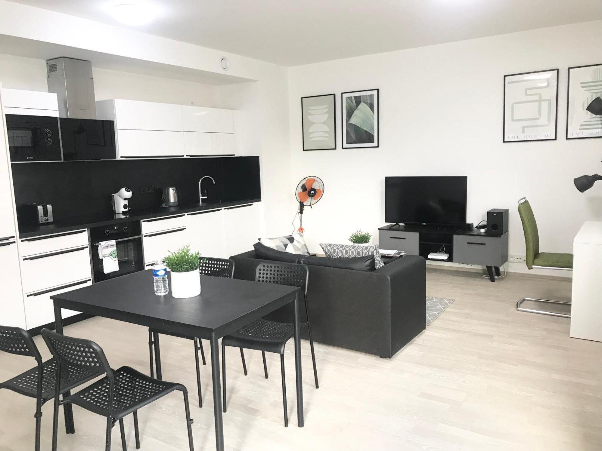 Apartament Apartmantplus01 *